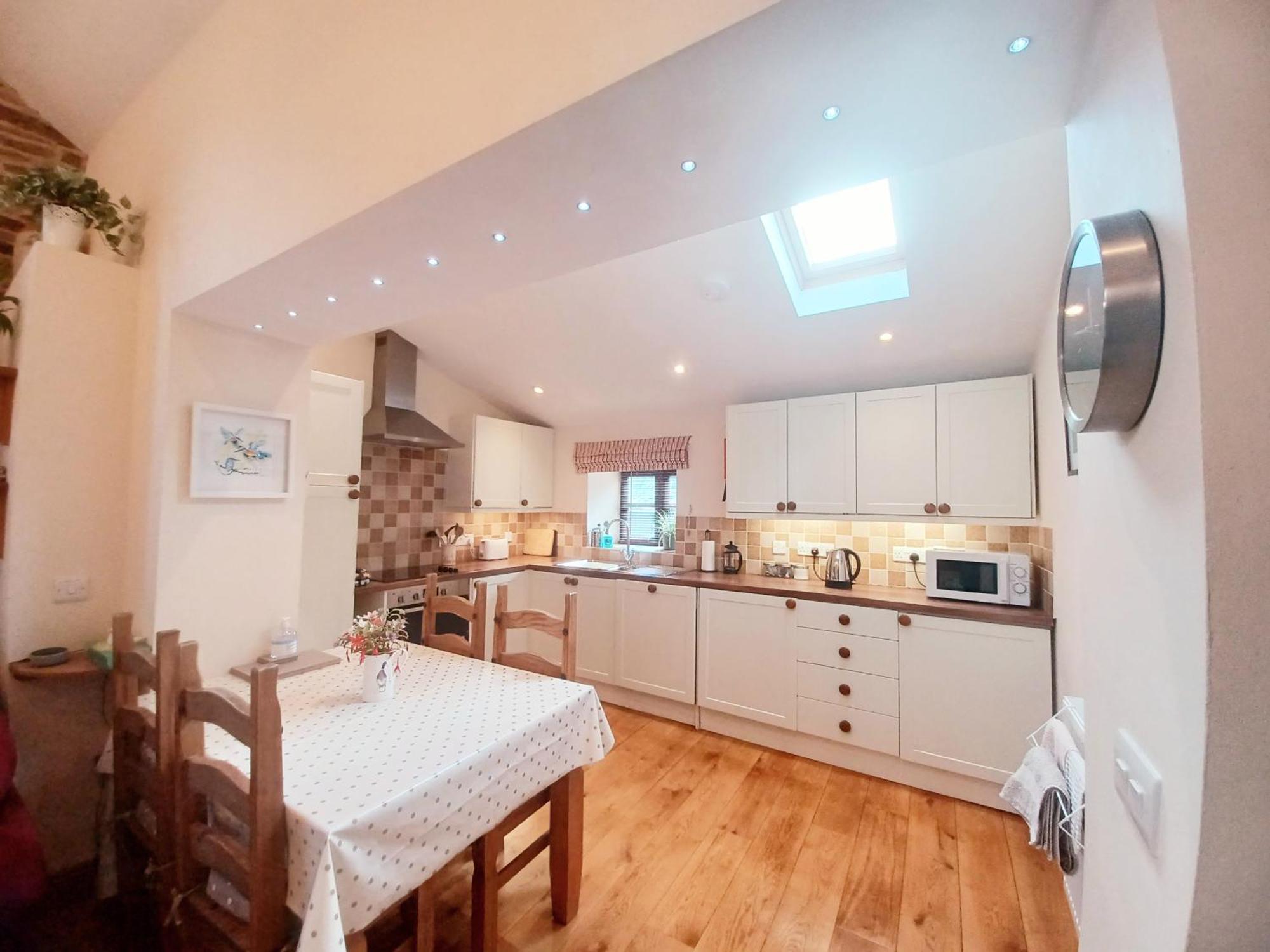 River Cottage@Cwm Mill - Riverside Family Holidays In The Black Mountains Hereford Exterior photo
