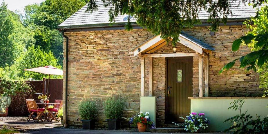 River Cottage@Cwm Mill - Riverside Family Holidays In The Black Mountains Hereford Exterior photo